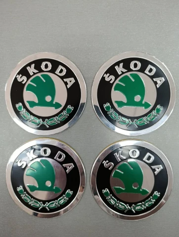 3D Наклейка алюмінієва на ковпаки SKODA зелена (діам. 90 мм) комплект 4 шт.