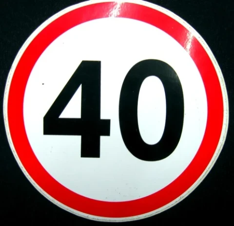 Наклейка вінілова Обмеження швидкості 40 км/год (діам. 13 см)