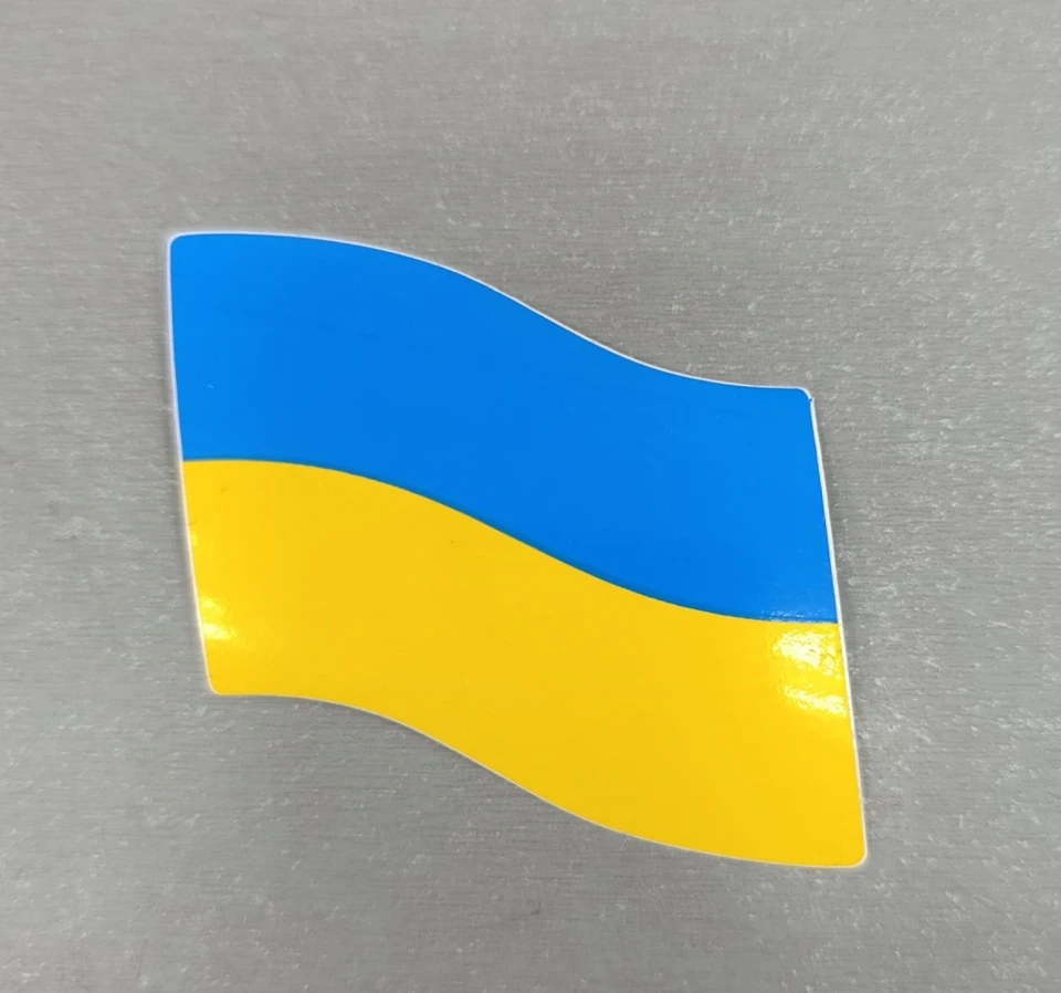 Наклейка вінілова Прапор Украины (7.3х7 см)
