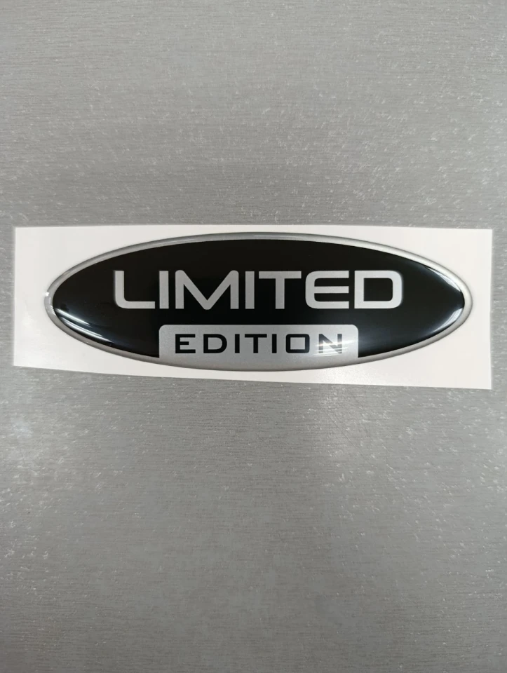 3D Наклейка силиконовая Limited овал (10х3.2 см) черная с серым
