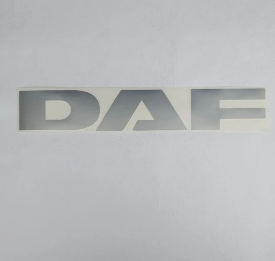 Наклейка вінілова DAF (30x5 см) срібло