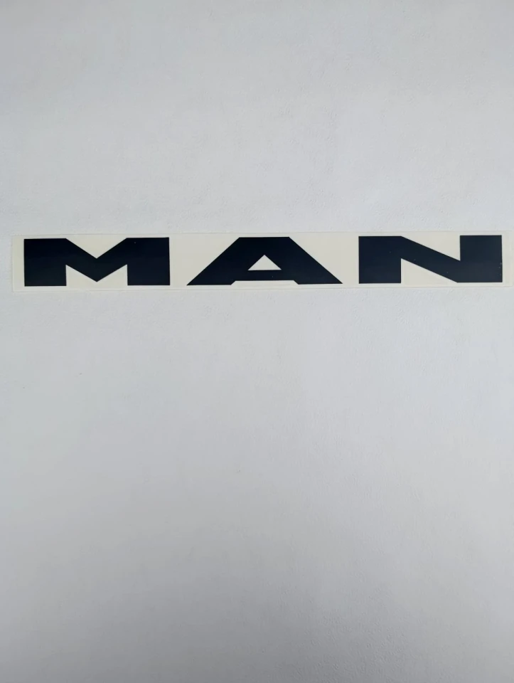 Наклейка вінілова MAN (3x30 см) чорна