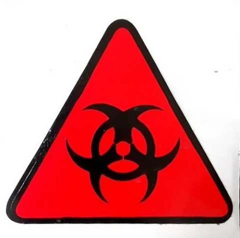 Наклейка вінілова Біологічна небезпека Biohazard трикутник (5.5 см) червоно-чорна