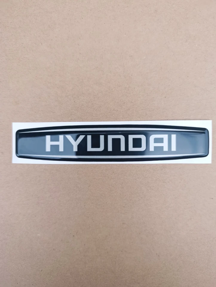 3D Наклейка силіконова HYUNDAI (12х2,2 см) чорний-сріблястий
