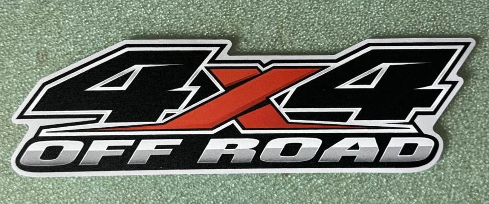 Наклейка виниловая 4х4 OFF ROAD (19,5х5.5 см) черный/серый/красный