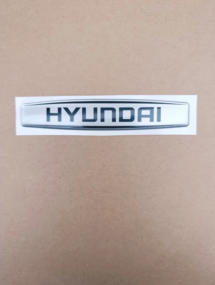 3D Наклейка силіконова HYUNDAI (12х2,2 см) сріблястий-чорний
